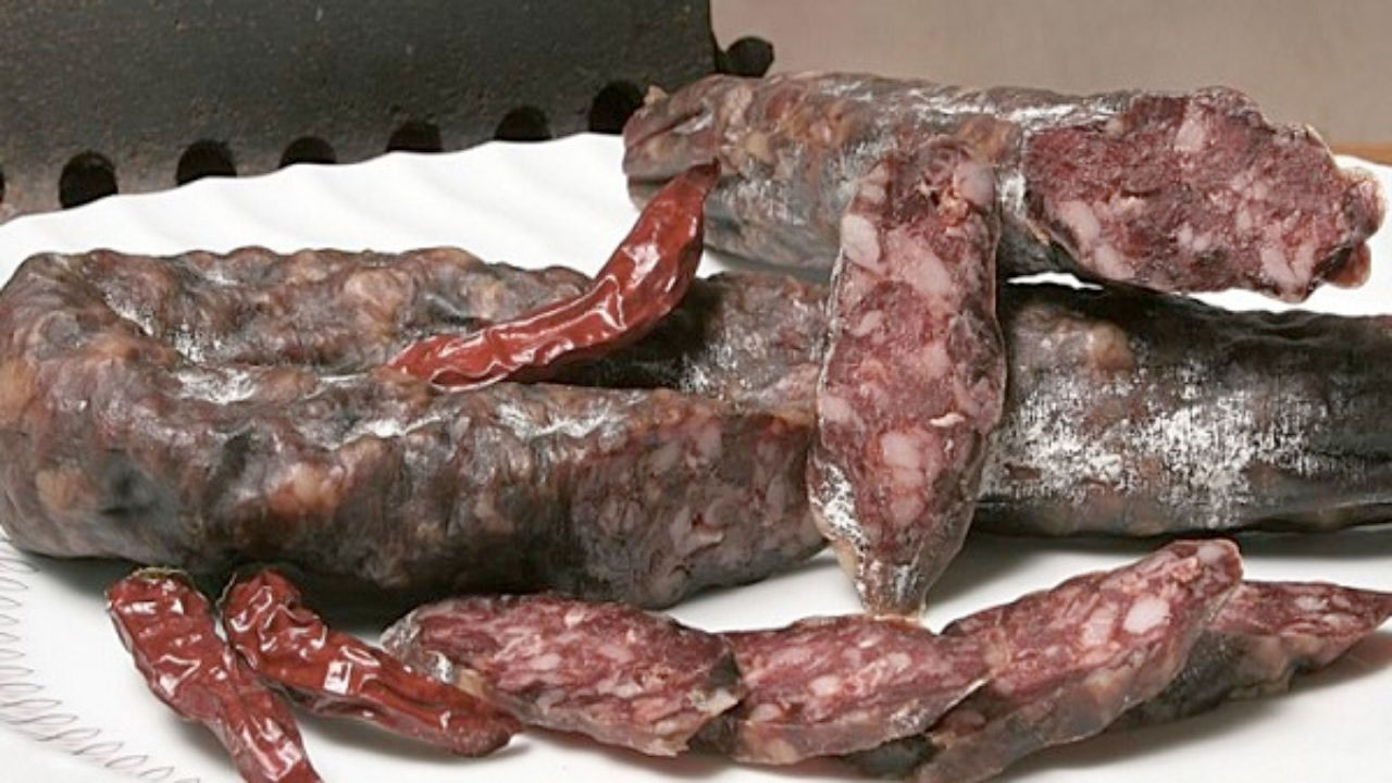 Salsiccia di fegato aquilana